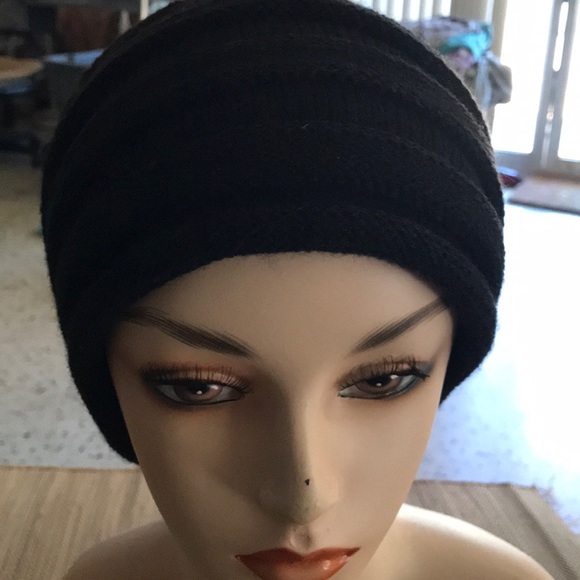 Knit hat - Picture 6 of 7